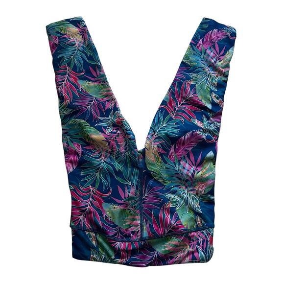 Athleta Girl's Athletic Capri Leggings - Floral Tropical Print - Size M - Picture 7 of 7